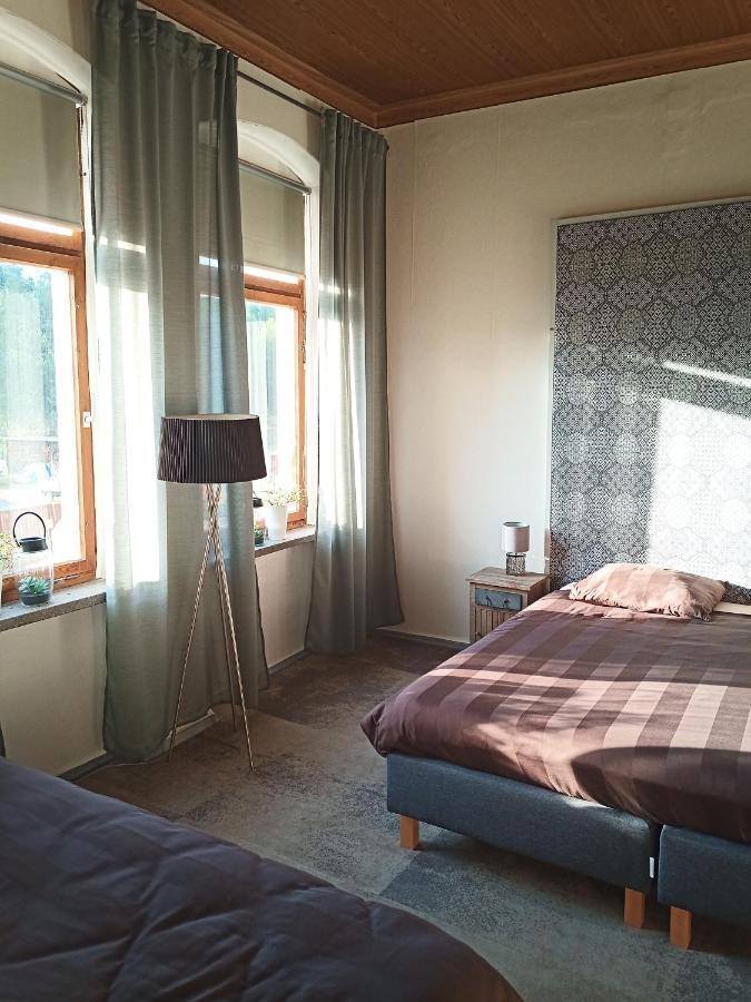 Zur Friedrichsruh Bed & Breakfast Oelsnitz  Екстериор снимка