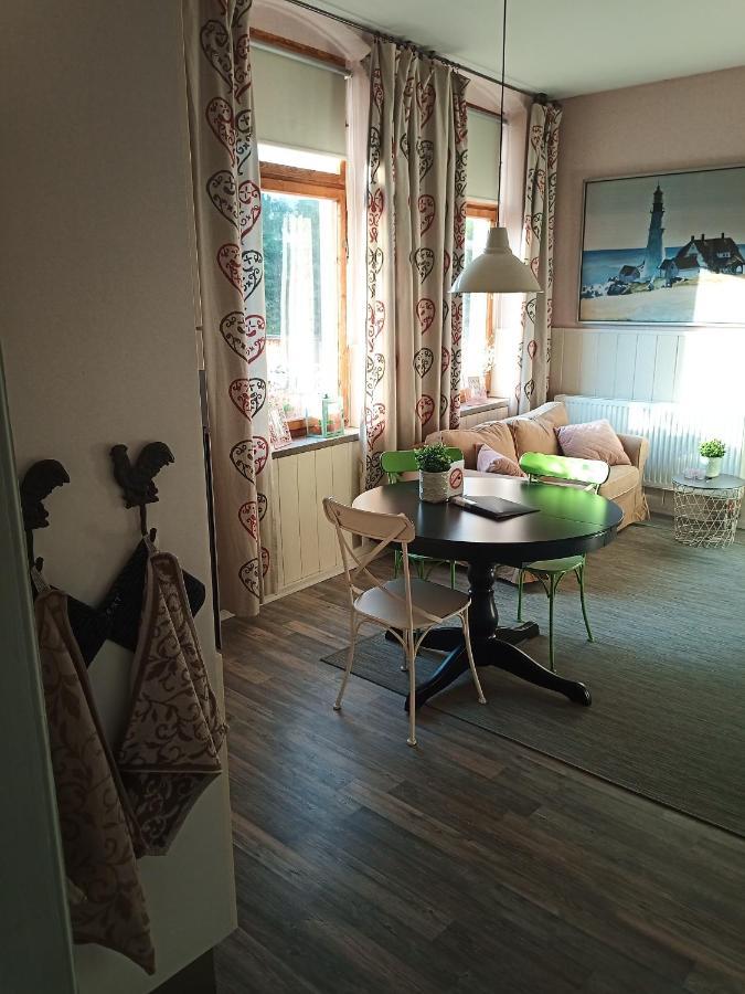 Zur Friedrichsruh Bed & Breakfast Oelsnitz  Екстериор снимка